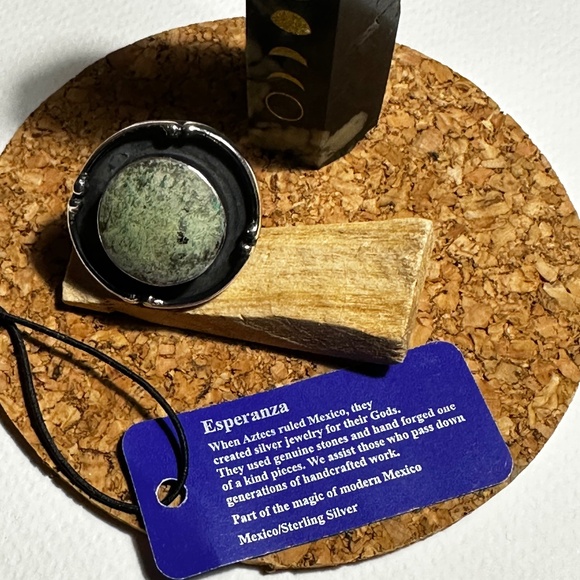 Sterling silver turquoise ring - Picture 1 of 9